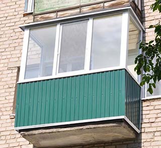 Внешняя отделка балконов профлистом